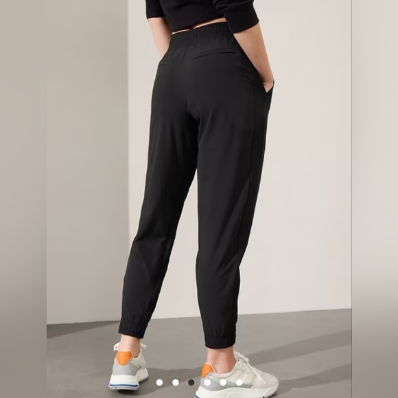 Athleta Brooklyn Legacy Mid Rise Jogger Size 6 Olive Green - Picture 5 of 15